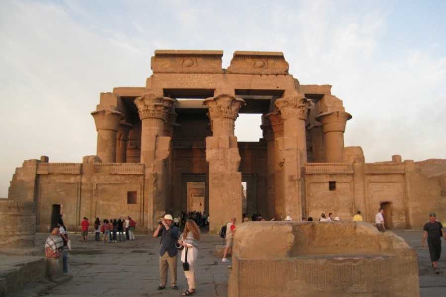 DAY TRIP TO KOM OMBO AND EDFU TEMPLES FROM ASWAN
